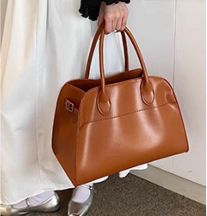Large-capacity tote bag made from top-grain cowhide leather
