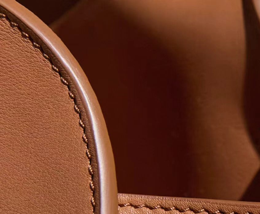 Large-capacity tote bag made from top-grain cowhide leather